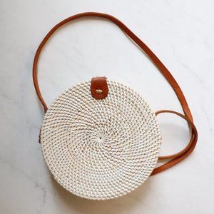 Round Straw Crossbody Bag